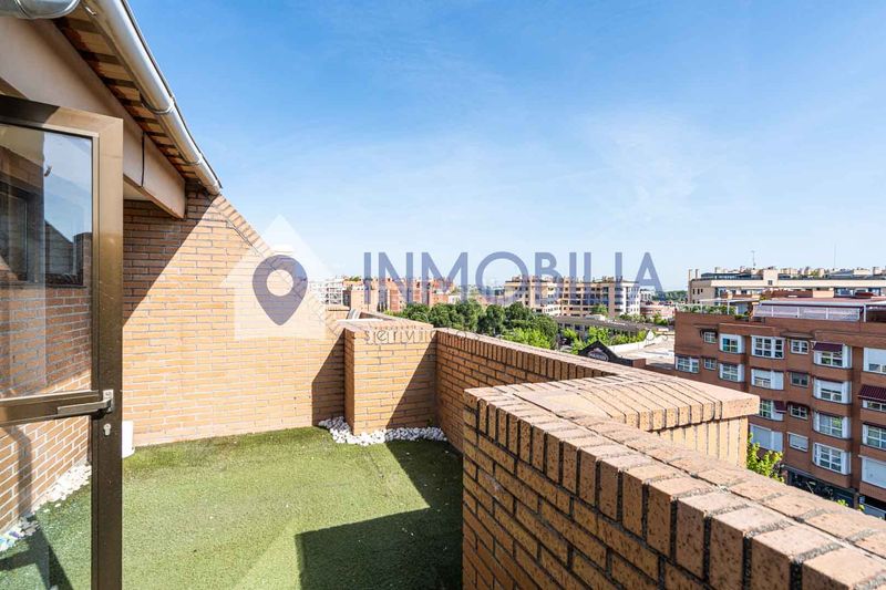 Foto f9878e18-6e65-4dfb-b9c6-d22ec23c5daf. Àtic amb calefacció piscina a Conde Orgaz - Piovera Madrid
