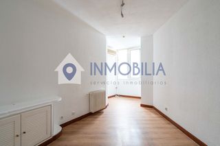 Flat  Calle de pedro heredia