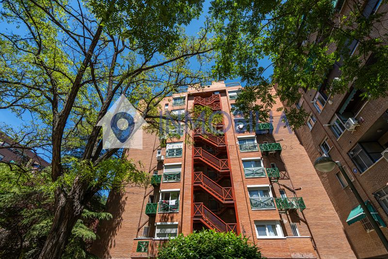 Foto d80a8eac-b6b5-4bf8-9507-f0b9e07c25a0. Pis amb calefacció piscina a Acacias Madrid
