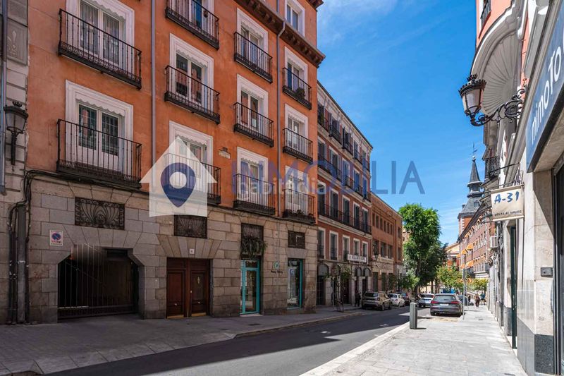 Foto 9fd46b36-5492-4366-9c4e-8259aee56c0d. Dúplex amb calefacció a Embajadores-Lavapiés Madrid