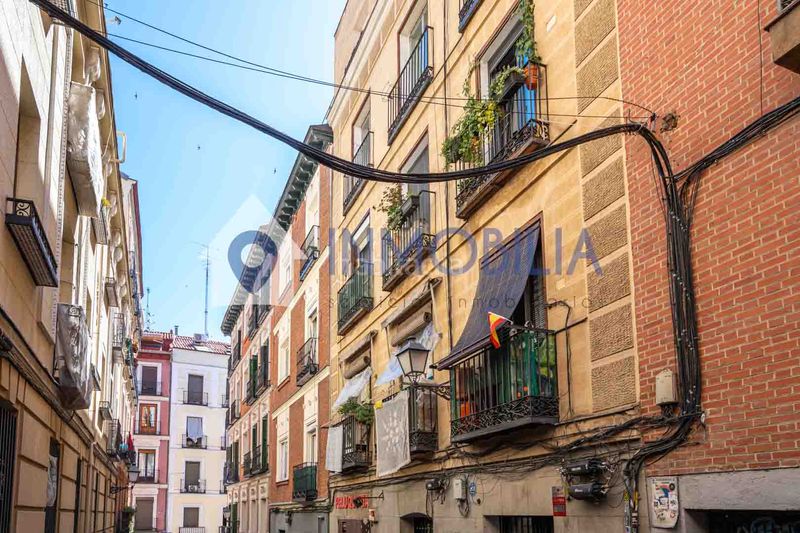 Foto d591d005-6076-4115-a802-1883c76b25a6. Pis amb calefacció a Embajadores-Lavapiés Madrid