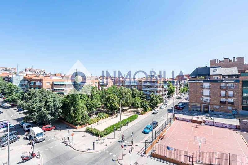 Foto b75d2562-63e8-46a9-898f-9fe3b9605c33. Àtic amb calefacció aparcament a Pueblo Nuevo Madrid