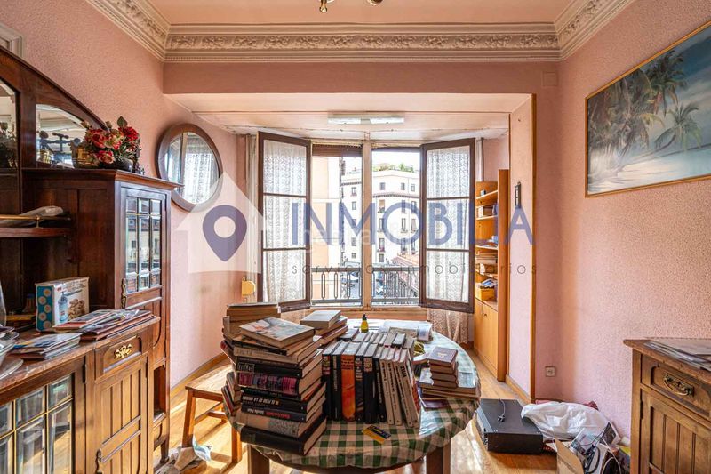 Foto 8f6eb85f-b974-48da-a002-0853599fbc3b. Pis a Palacio Madrid
