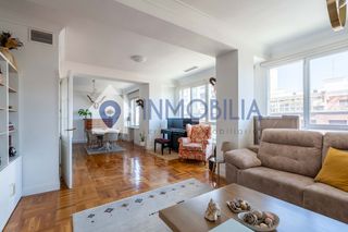 Etagenwohnung  Calle de cea bermúdez