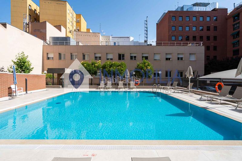 Foto bab1cd2b-7b48-44cc-a7a4-fcca27eaec19. Pis amb calefacció aparcament piscina a Lista Madrid