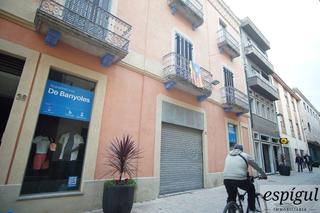 Local Comercial  Carrer de la canal. Local en venta en el centro de banyoles