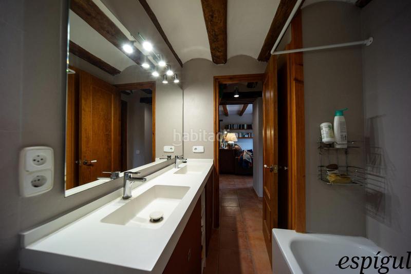 Foto 0f951e54-e886-45c1-8364-cb7eeeea9a42. Casa amb calefacció aparcament a Palol de Revardit