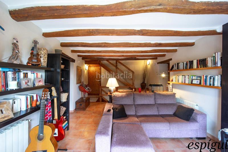 Foto 524ed20b-f5ec-44ac-a22a-034aaa99a84c. Casa amb calefacció aparcament a Palol de Revardit