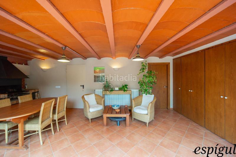 Foto 5cd425dc-f360-4ebd-b063-052ac10e2500. Casa amb calefacció aparcament a Palol de Revardit