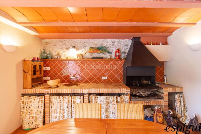 Foto 7eca9a32-dfc0-4dfc-a554-63f7b2367417. Casa amb calefacció aparcament a Palol de Revardit