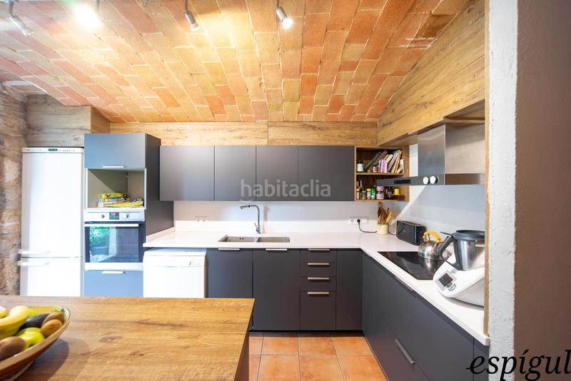 Foto a5188abe-7bd6-4832-9bd3-20d1020f2fec. Casa amb calefacció aparcament a Palol de Revardit