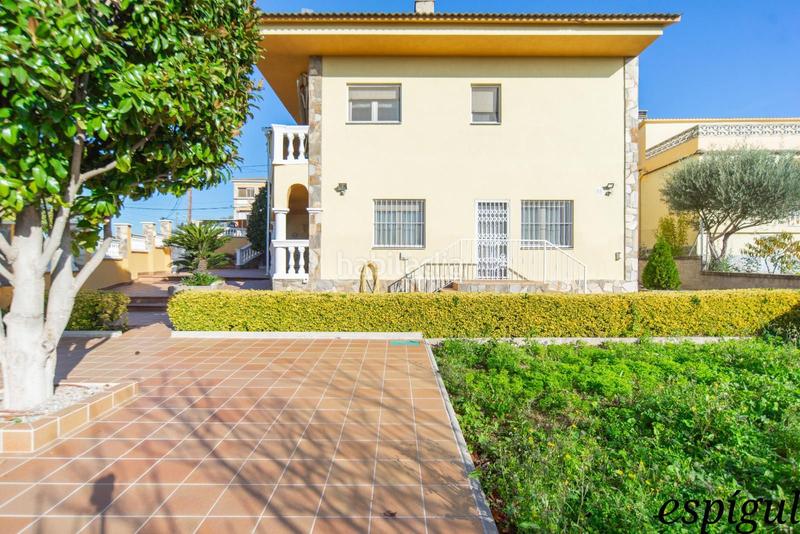 Foto 304fff23-15ee-4040-b6aa-05e7cbfdb2b1. Haus mit heizung parking in Residencial Park Maçanet de la Selva