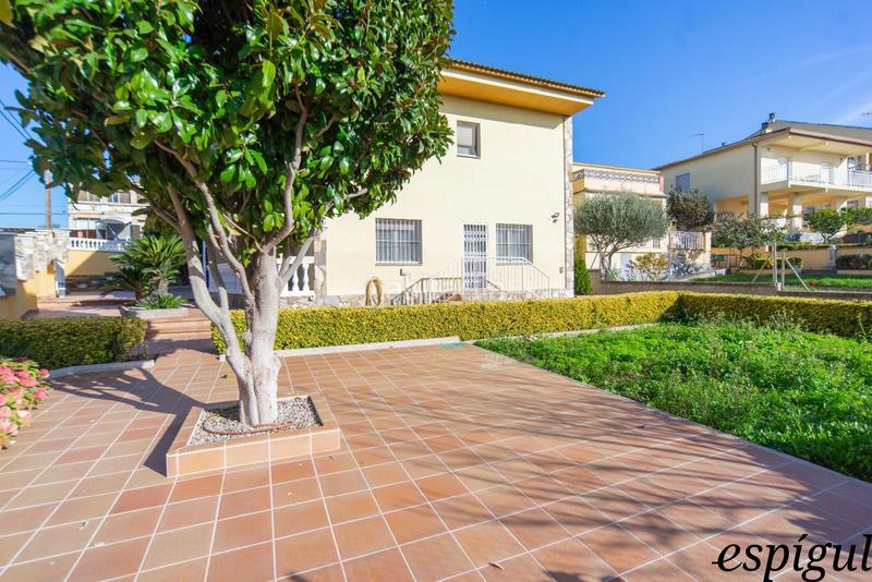 Foto a36081db-1cff-4dd5-aa33-5c2fdd56fa78. Haus mit heizung parking in Residencial Park Maçanet de la Selva