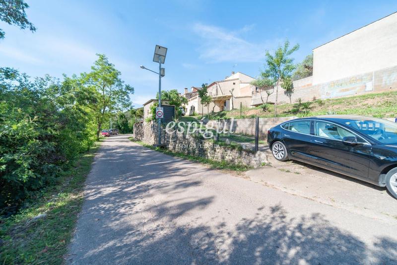 Foto 223d6fd7-9763-415b-b834-3fc9f7bb820f. Semi detached house with heating parking in Sant Daniel Girona