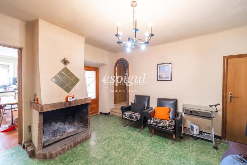 Foto 6c03cf90-56e9-4015-99a0-b40d60633632. Semi detached house with heating parking in Sant Daniel Girona