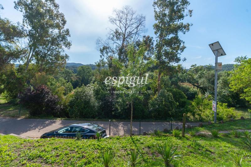 Foto b395df17-867a-4586-ba54-200c50c02e33. Semi detached house with heating parking in Sant Daniel Girona