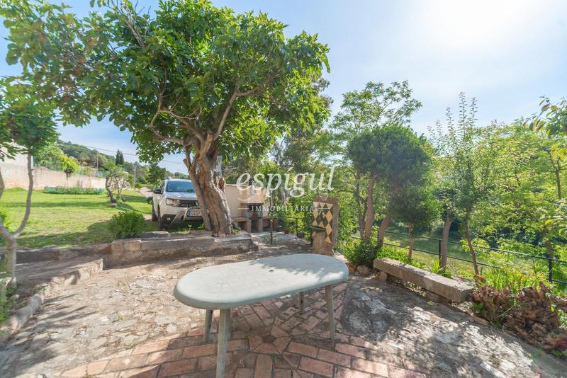 Foto bf82ce85-841c-41f0-8c25-835a25bcb2ab. Semi detached house with heating parking in Sant Daniel Girona