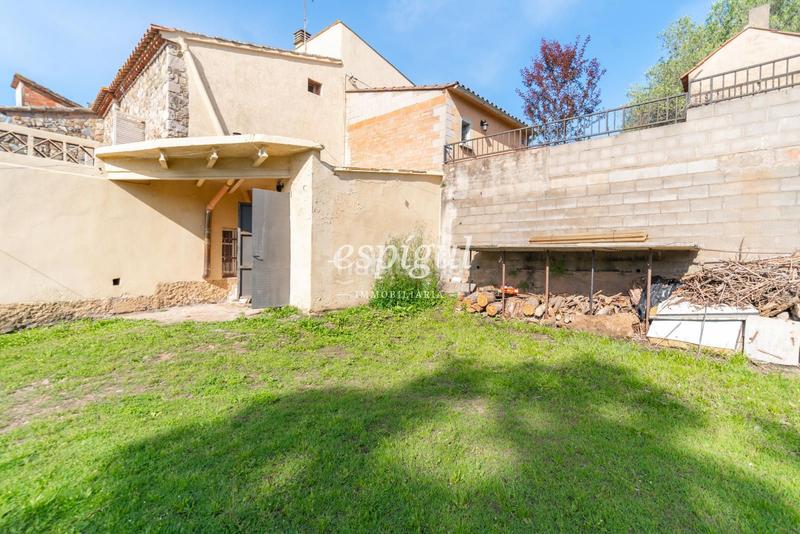 Foto cd4401a8-b3fb-42f2-b3b9-a8a402f73014. Semi detached house with heating parking in Sant Daniel Girona