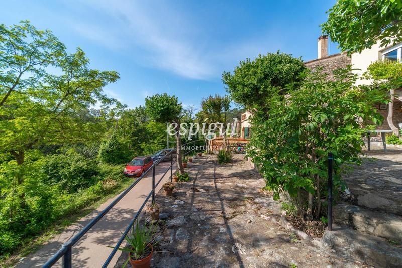 Foto e9a31889-522c-4960-b4e6-43e64ff4347f. Semi detached house with heating parking in Sant Daniel Girona