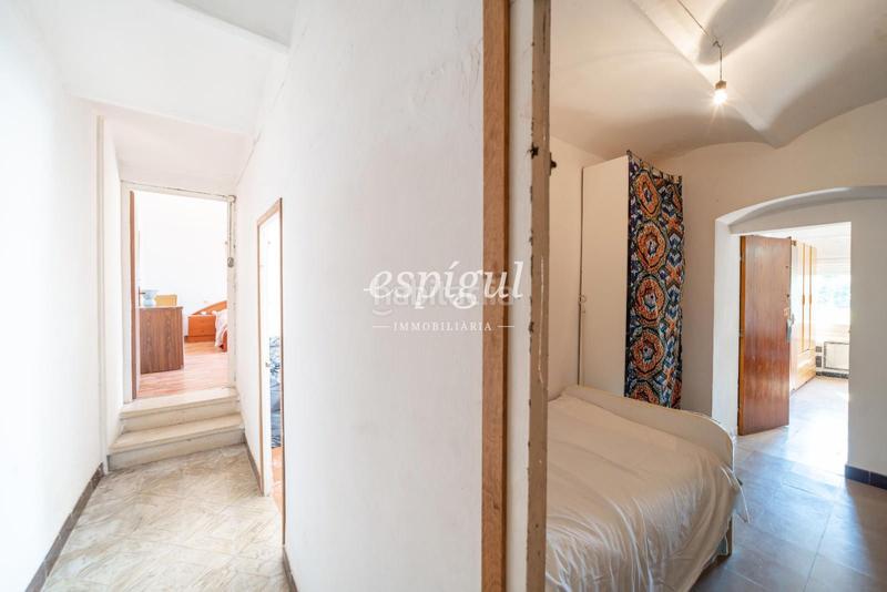 Foto ef7f31b1-fcf2-4899-a152-d153ccce643d. Semi detached house with heating parking in Sant Daniel Girona