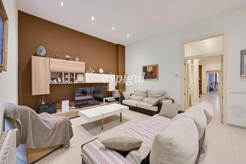 Foto 2ef4a09d-1c41-4e95-a691-1b6f59ae22dc. Appartamento con riscaldamento in Centre-Barri Vell Girona