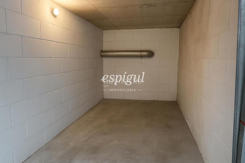 Foto eb443a19-b991-4cf5-98ca-5c471a4e869c. Parking coche plaza de aparcamiento subterránea en venta en Santa Eugenia en Girona