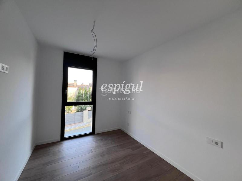 Foto 5fe382a4-a0f5-43b2-9855-a27ba1954e96. Alquiler piso  de dos habitaciones de obra nueva a estrenar en Fornells de la Selva