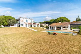 Casa  Ametllers. Exclusiva casa restaurada con grandes cualidades en el golf de s