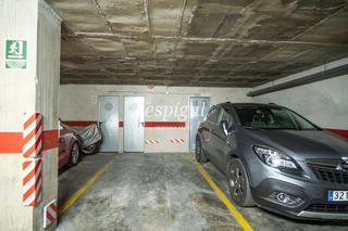 Aparcament cotxe a Joan badia cassanyes 9. Parking con trastero en taialàdomeny