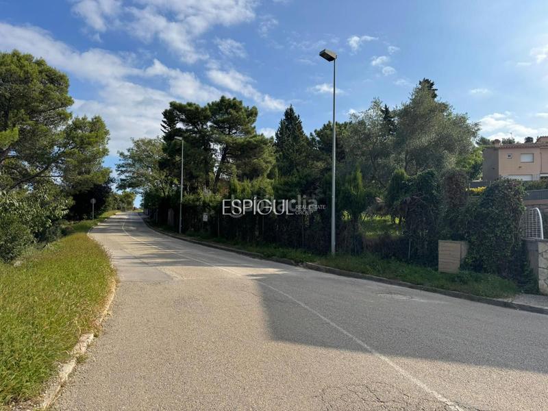 Foto 61cda52d-0505-4235-b5cb-1dc67aba6a02. Terreny residencial a Montjuïc Girona
