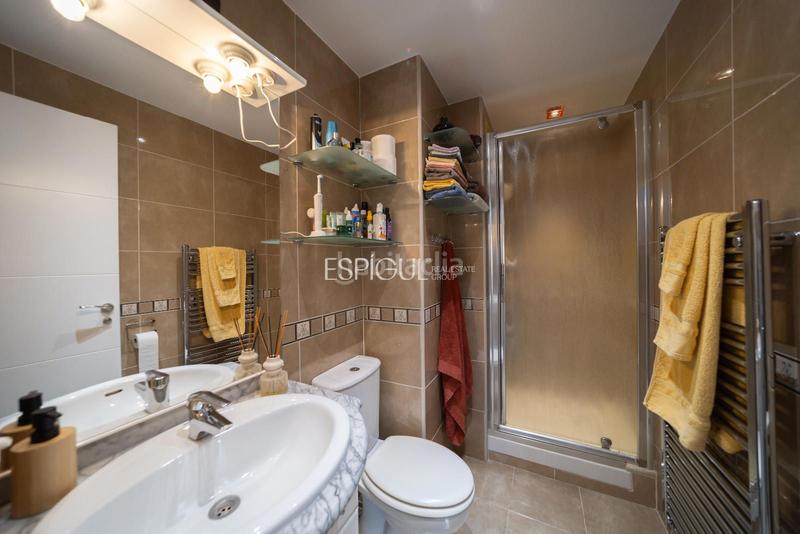 Foto 47eaae0b-9b06-48da-8aac-91dcfcfc278a. Attico con riscaldamento parcheggio piscina in Centre Salt