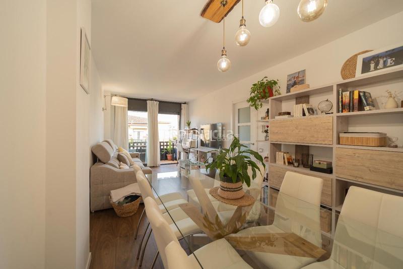 Foto 53b4ad7a-4304-4fcf-9073-7585de652c05. Attico con riscaldamento parcheggio piscina in Centre Salt