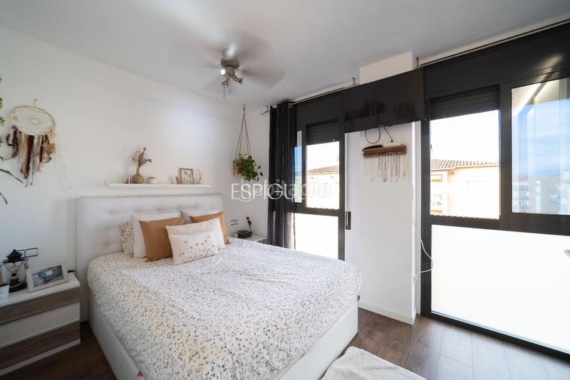 Foto bf3c6781-090e-4aaf-9ffb-9913fb1b9eb1. Attico con riscaldamento parcheggio piscina in Centre Salt