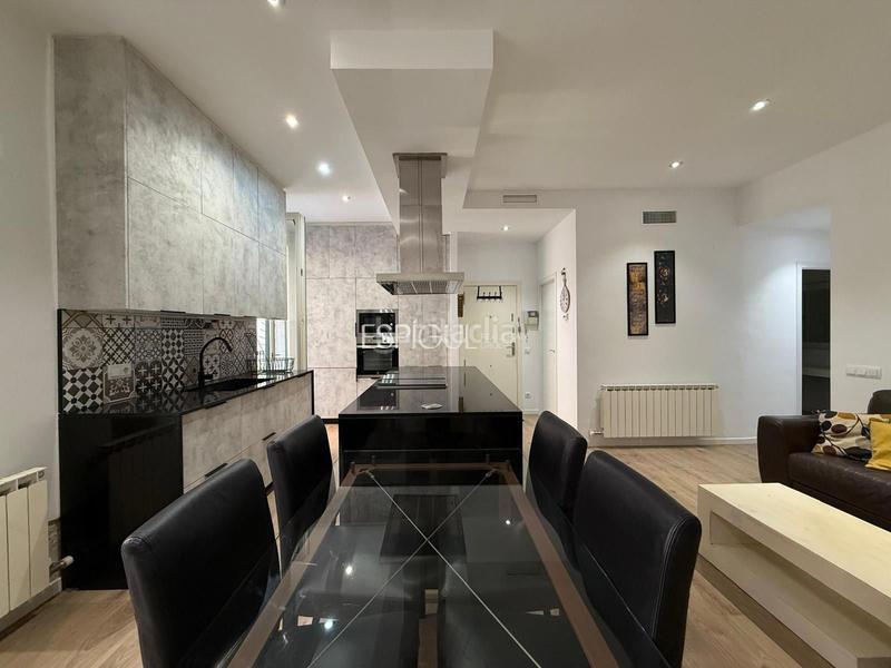 Foto 33d1639e-9ce4-4b23-ad9b-3c341ab48d6d. Location appartement avec chauffage dans Centre-Barri Vell Girona