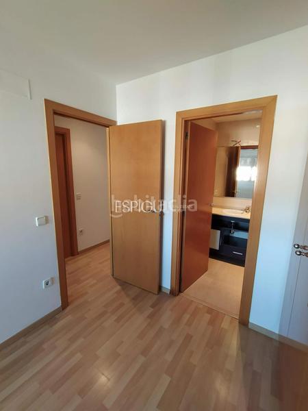 Foto 60ee0613-7379-4f25-8e1b-29a7d8954fcc. Dúplex piso áticodúplex exclusivo en calle santa maria en Girona