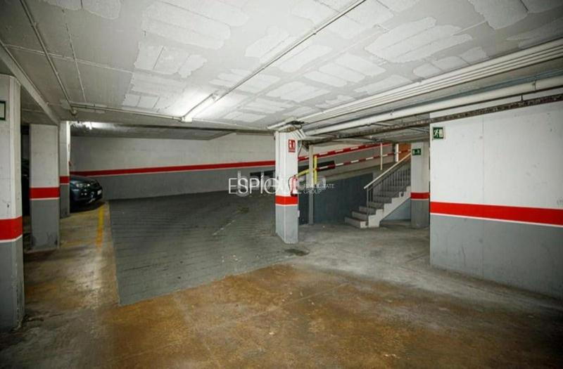 Foto de9b9d8a-c595-48b6-aa5e-bf65a7d0497a. Dúplex piso áticodúplex exclusivo en calle santa maria en Girona