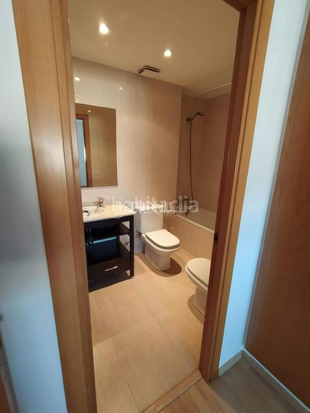 Foto f320b007-9a86-4d8f-986c-0ace3192e661. Dúplex piso áticodúplex exclusivo en calle santa maria en Girona