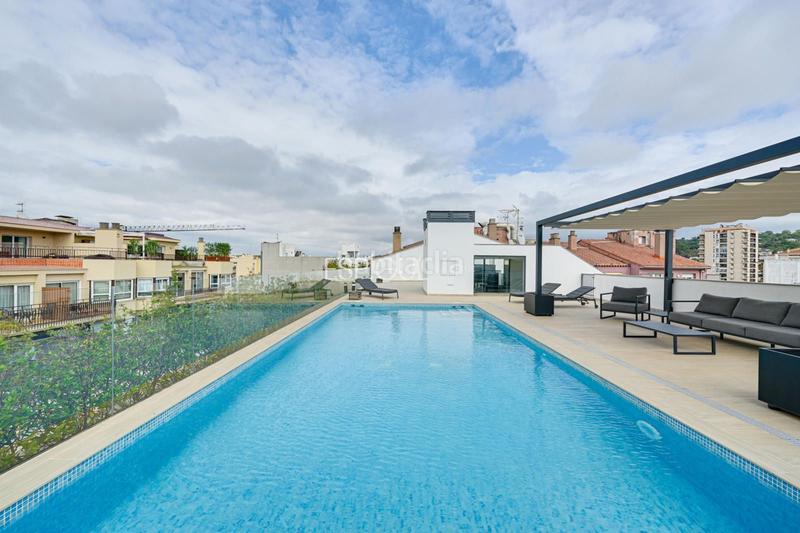 Foto 058a6501-0600-4932-95f6-7493ee276e3c. Àtic a joan maragall 31 a Eixample Nord Girona