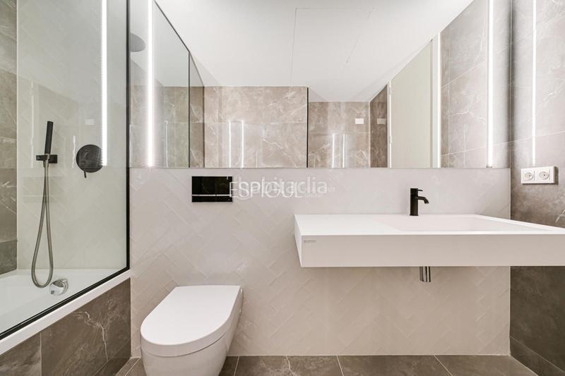 Foto 12efb36c-9ec8-4474-8772-af66d9665b3d. Àtic a joan maragall 31 a Eixample Nord Girona