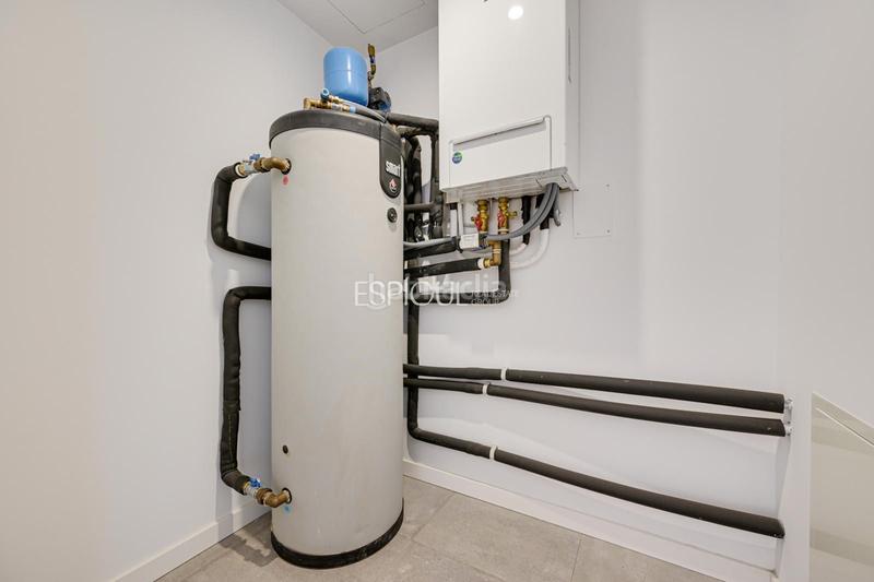 Foto 2dbe5e54-0119-4436-b6f6-3ac729a91fc2. Àtic a joan maragall 31 a Eixample Nord Girona