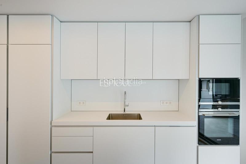 Foto 64bb4e7c-6696-4ca6-90c8-86f7a647a0f2. Àtic a joan maragall 31 a Eixample Nord Girona