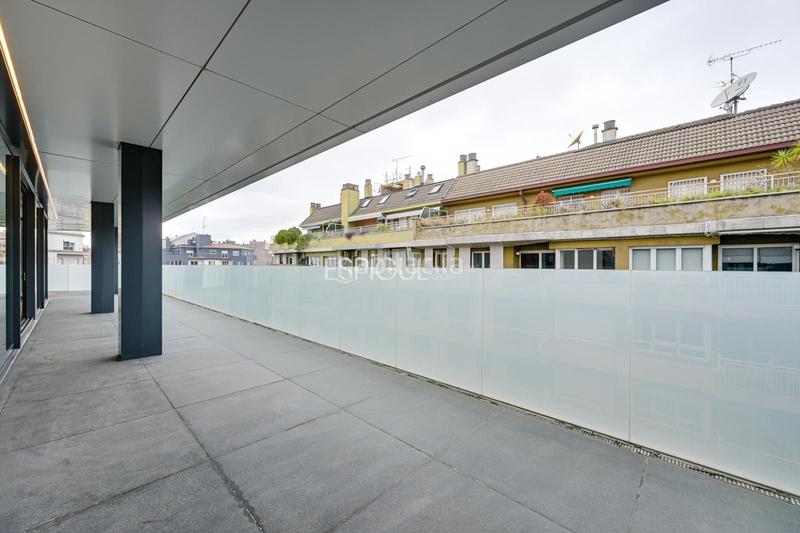 Foto 6cce3f25-716e-40db-8122-7bd9347d0231. Àtic a joan maragall 31 a Eixample Nord Girona