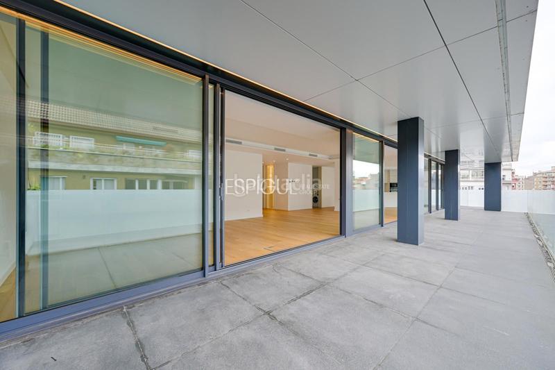 Foto 6f70a9ae-9632-4e4f-bfd1-9b694ddb2a1c. Àtic a joan maragall 31 a Eixample Nord Girona