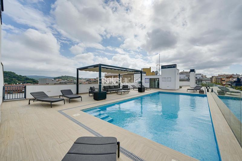 Foto 803e592f-a52d-412f-8acd-28f8e6088946. Àtic a joan maragall 31 a Eixample Nord Girona