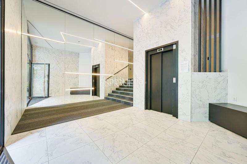 Foto 9305d1df-9e65-4398-9394-f570b3493bbb. Àtic a joan maragall 31 a Eixample Nord Girona