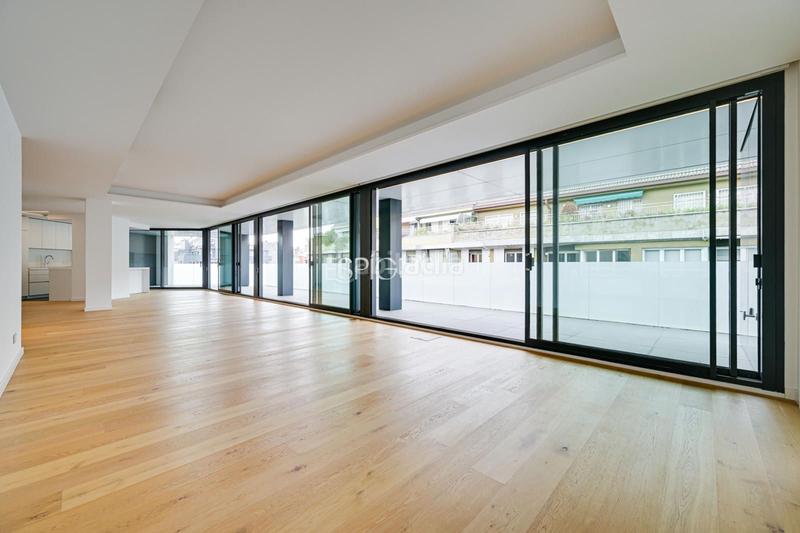 Foto f16e24f6-6f31-4246-8c1f-d0fcee577fc8. Àtic a joan maragall 31 a Eixample Nord Girona