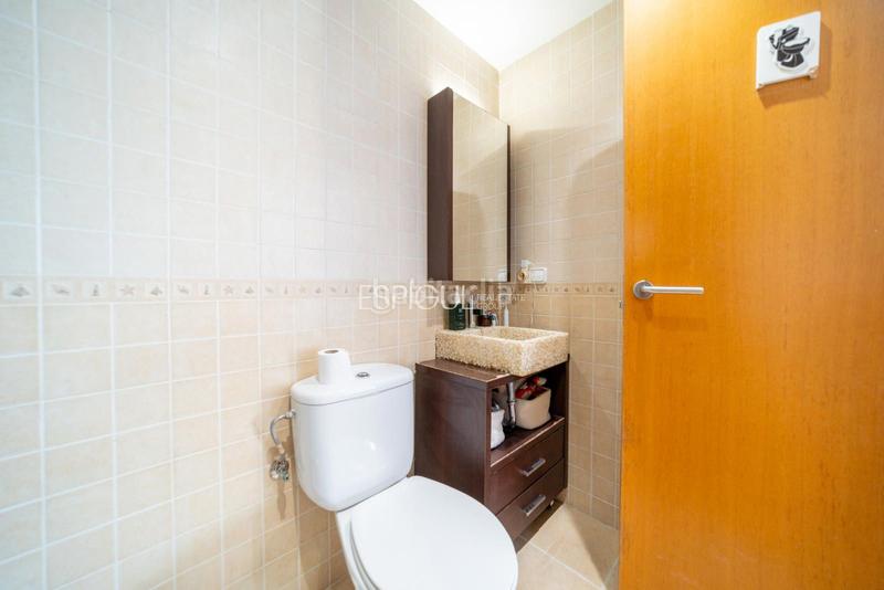 Foto 2aaac81f-8e45-404e-81d3-3ce3310fdbd0. Zweistöckige wohnung mit heizung in Barri dels Escriptors Salt