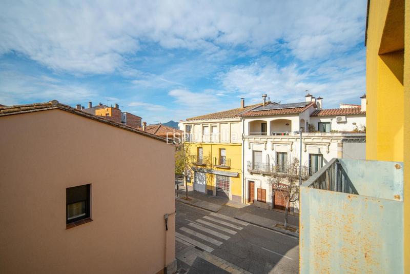 Foto 90261594-f04c-4bfe-a3cc-83064783eddb. Zweistöckige wohnung mit heizung in Barri dels Escriptors Salt