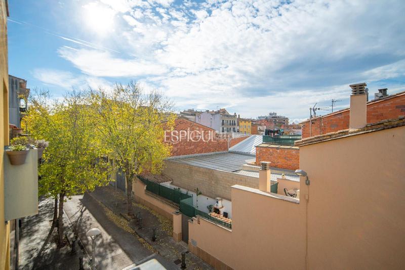 Foto fd3adf14-030a-4b32-b72d-1ff551b50312. Zweistöckige wohnung mit heizung in Barri dels Escriptors Salt