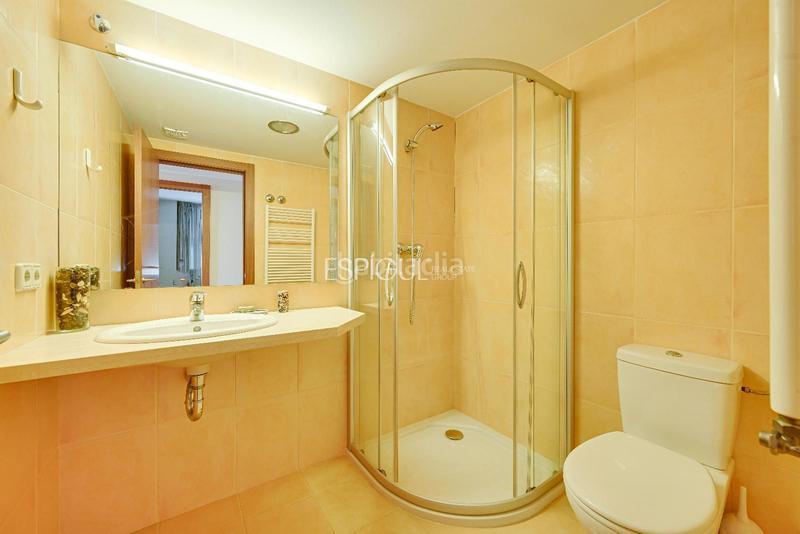 Foto 2cedc25c-02fe-4c5b-899b-0cc392a10a4b. Àtic amb calefacció aparcament piscina a Eixample Sud-Migdia Girona